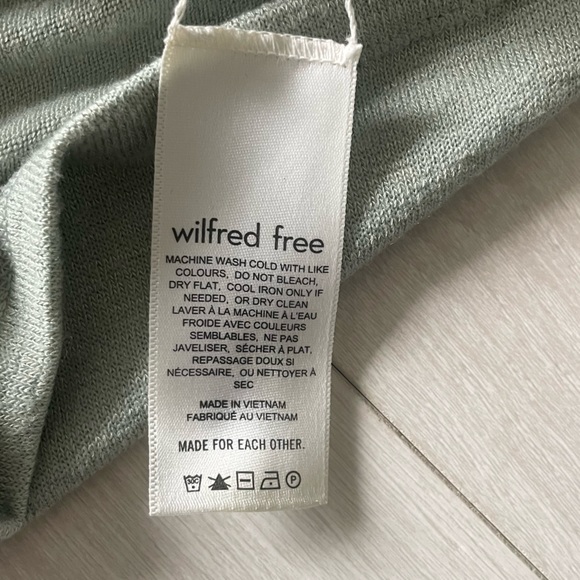 Aritzia longsleeve top - Picture 6 of 6